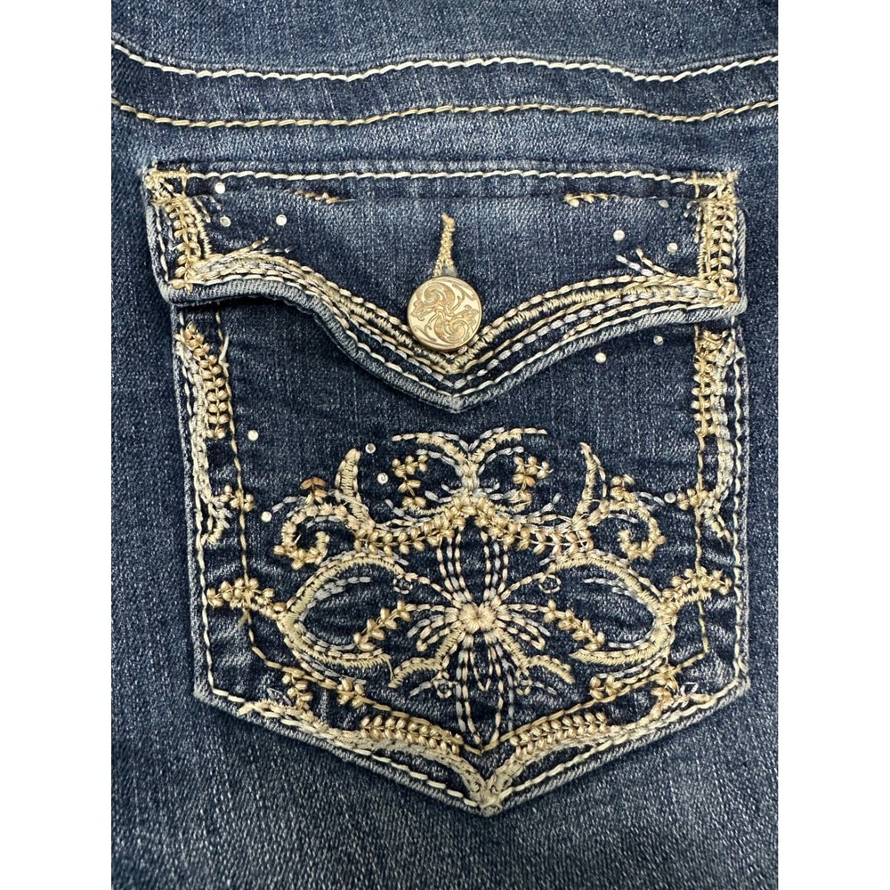 Rhythm in Blues Womens Embroidered Capri Jeans Medium Wash Size 8 Reg M1274